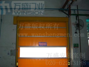 東風(fēng)柳州汽車(chē)有限公司快速卷門(mén)安裝案例